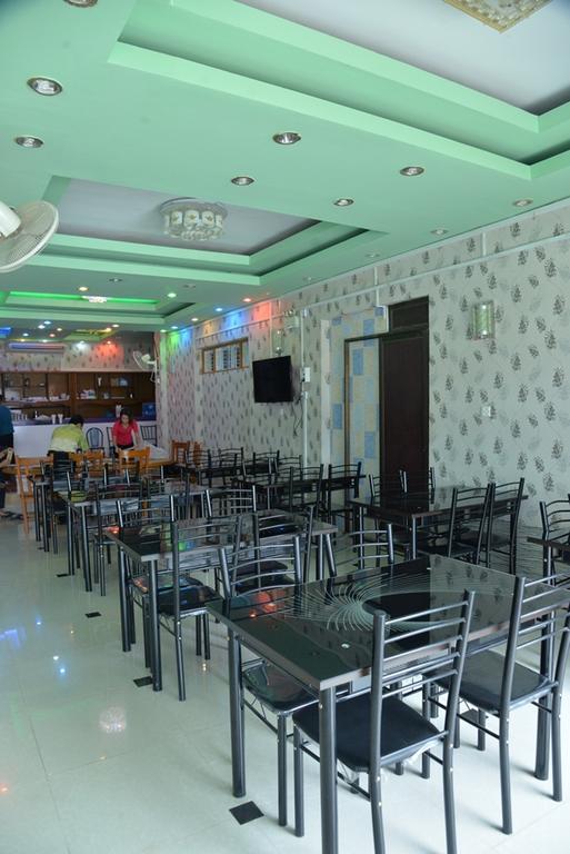 New Golden Forward Hotel Yangon Exteriör bild