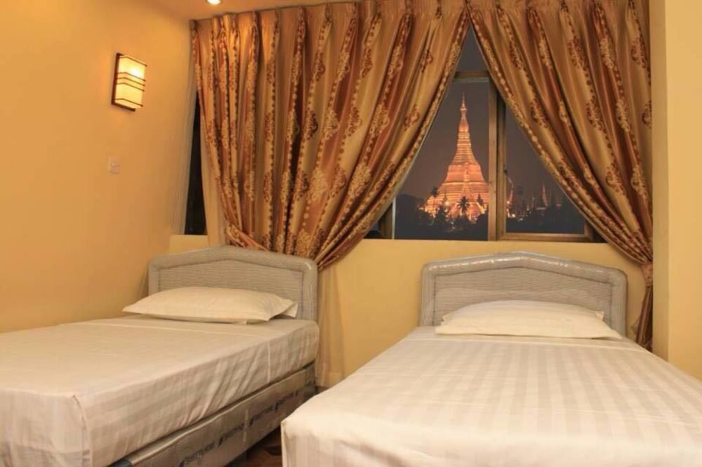 New Golden Forward Hotel Yangon Exteriör bild