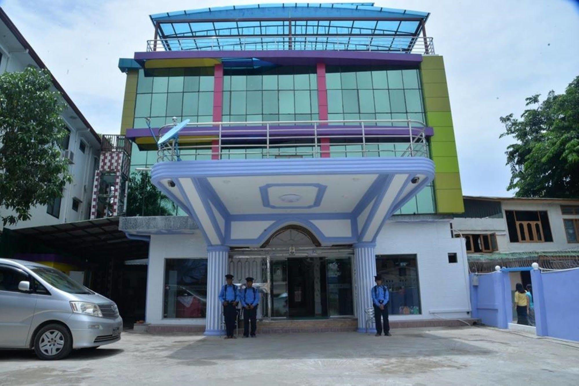 New Golden Forward Hotel Yangon Exteriör bild